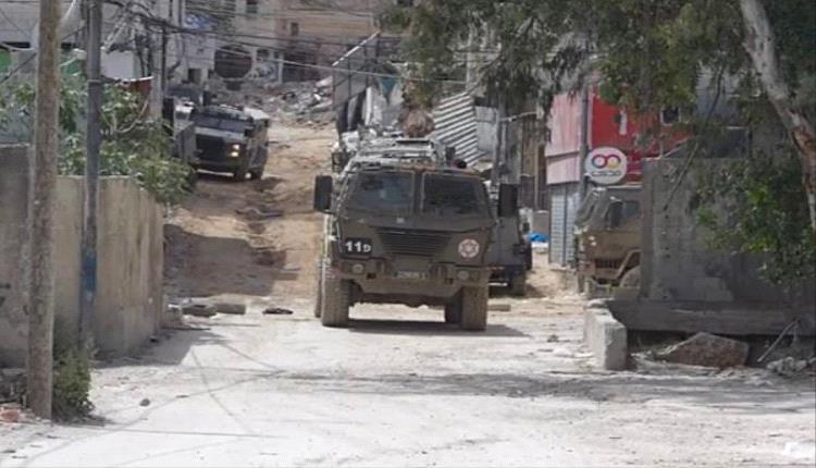 قوات الاحتلال تستهدف 11 منزلا ومدرسة تابعة للأونروا في رفح..