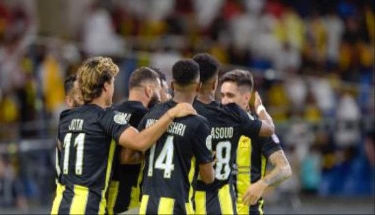 رائعة بنزيمة تقود الاتحاد للفوز 2-1 على الأخدود