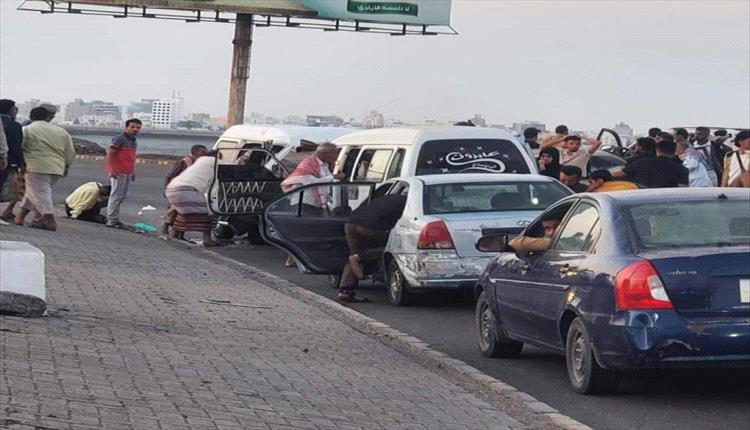 حادث مروري في الخط البحري في عدن ..